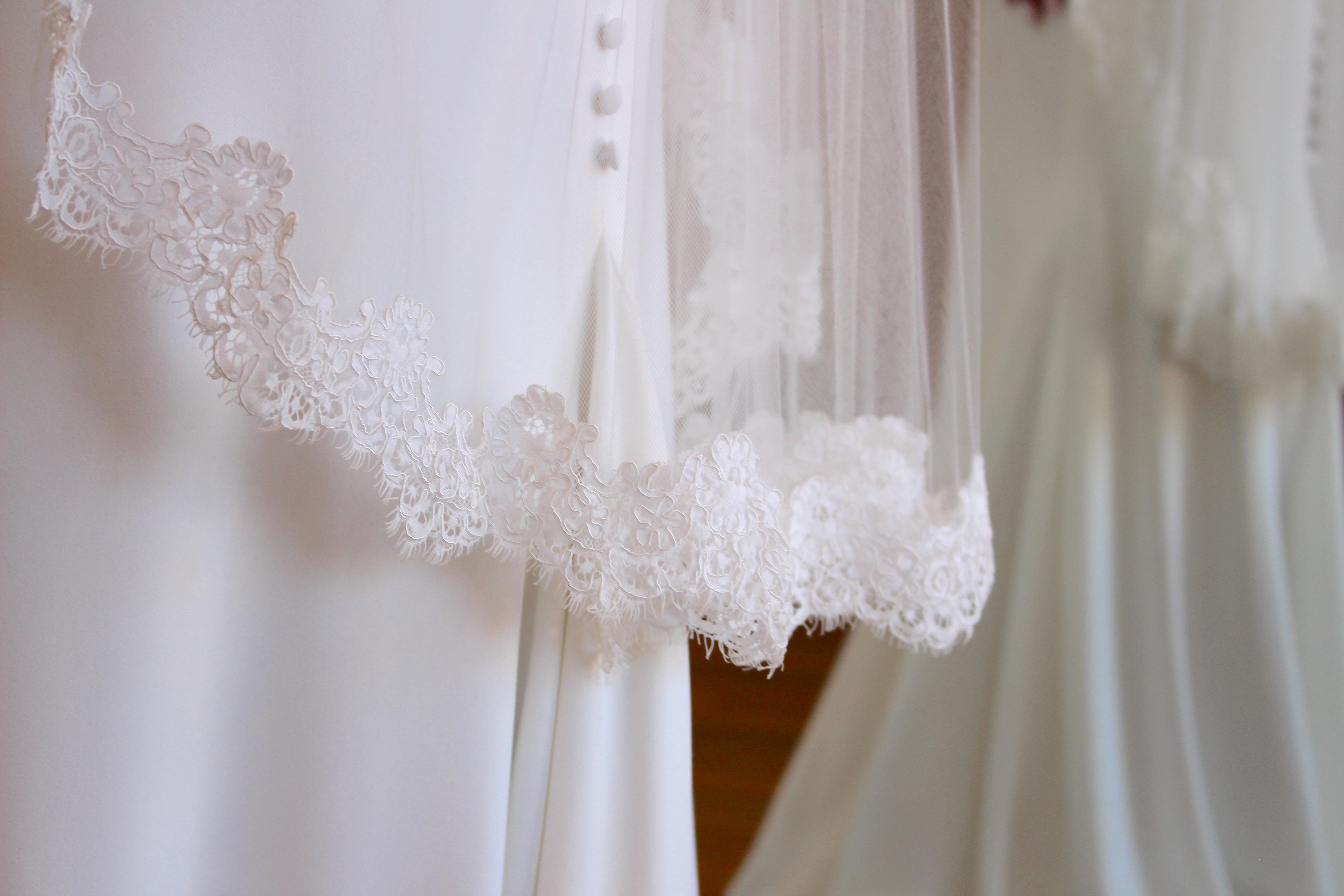 Merinda Lace Veil