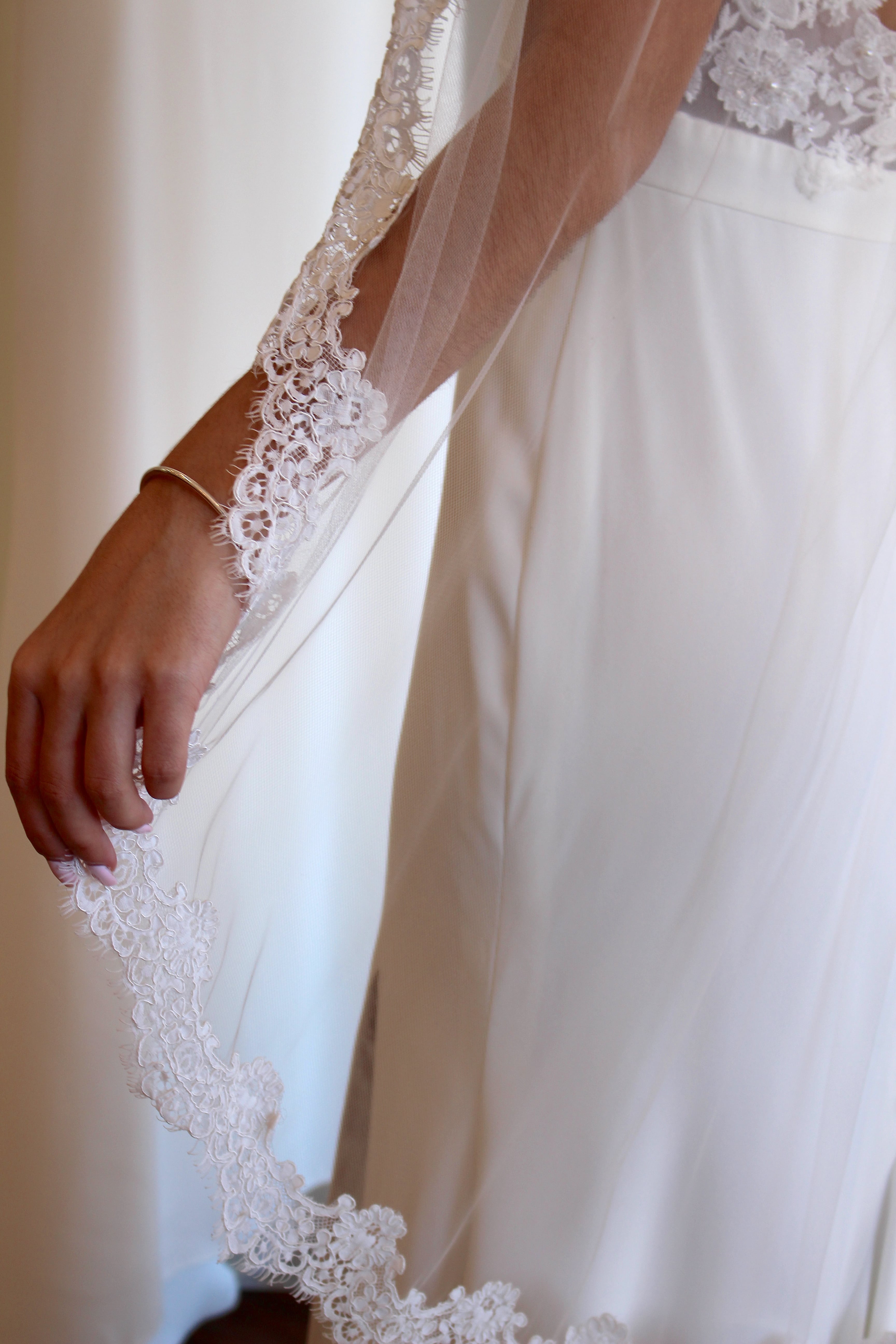 Merinda Lace Veil