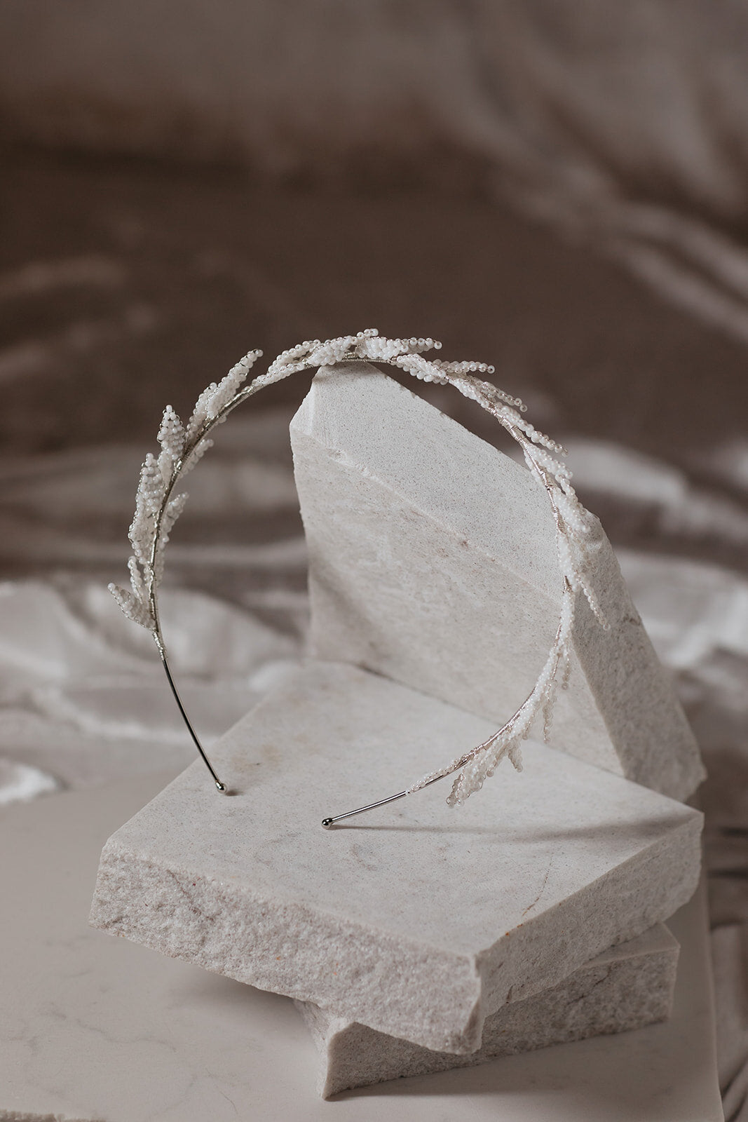 AMORIA Crown