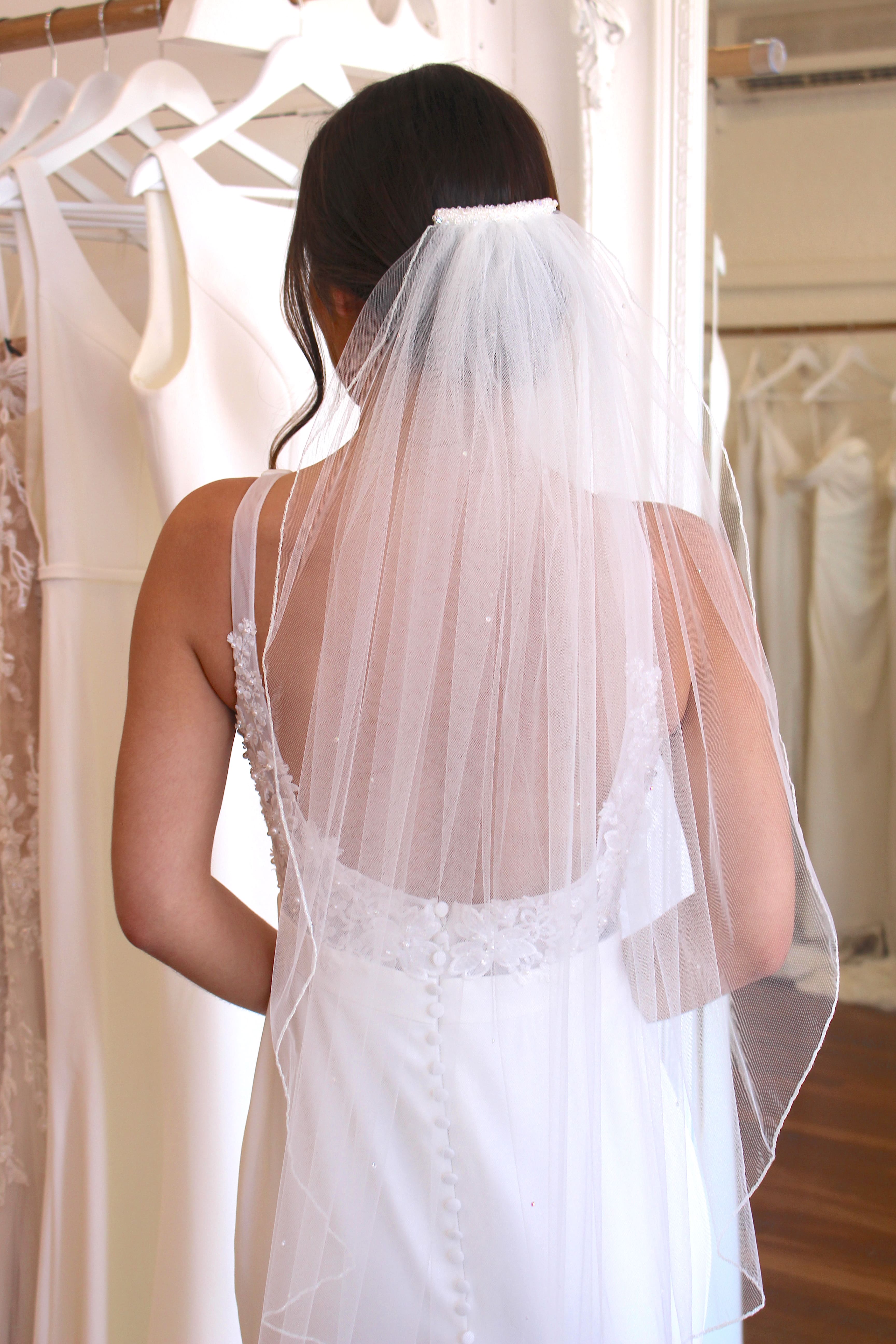 Halle Elbow Veil