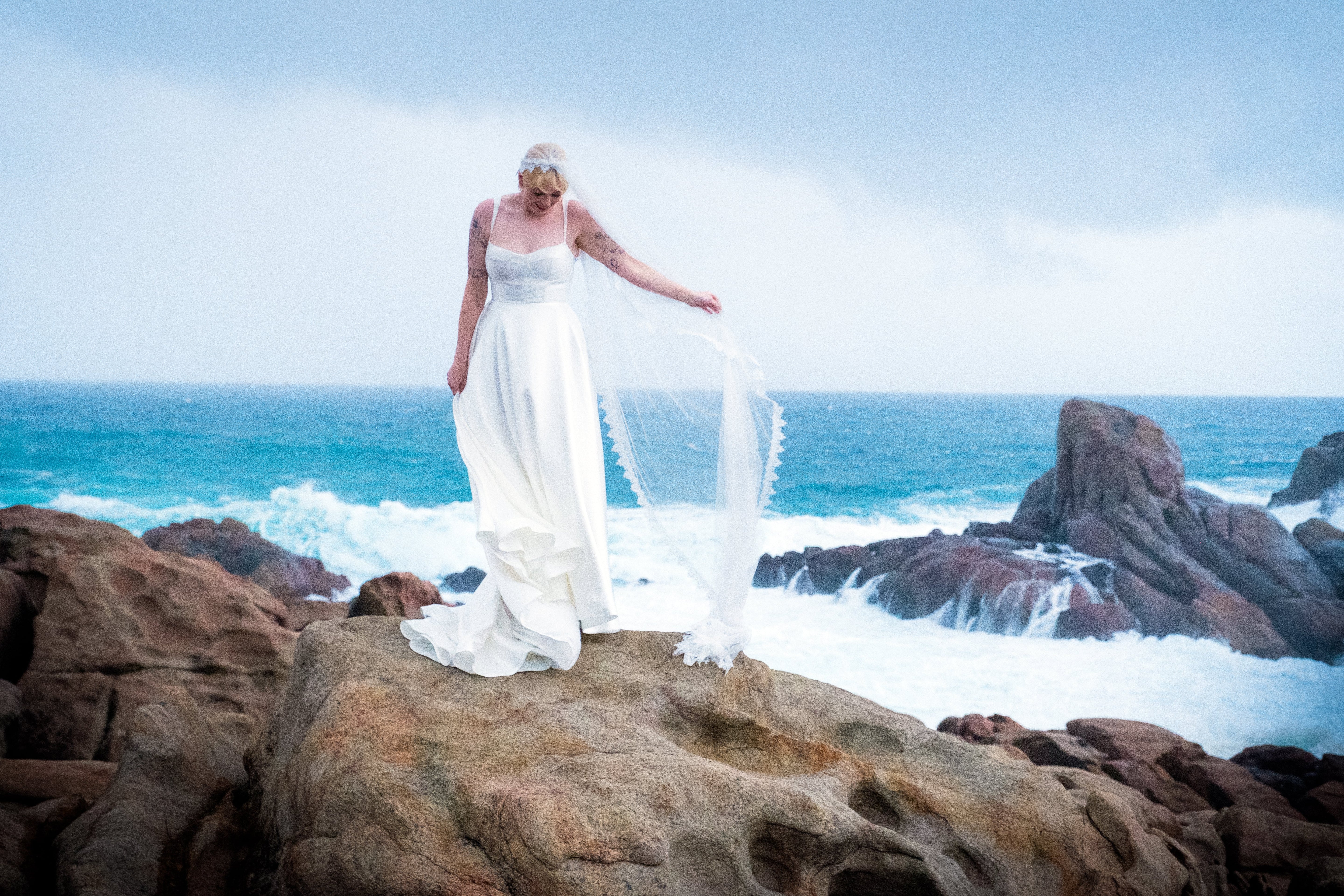 Louisa Lace Trim Veil